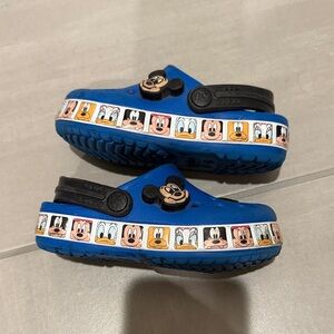 CROCS Kids Blue Mickey Mouse Character Slippers